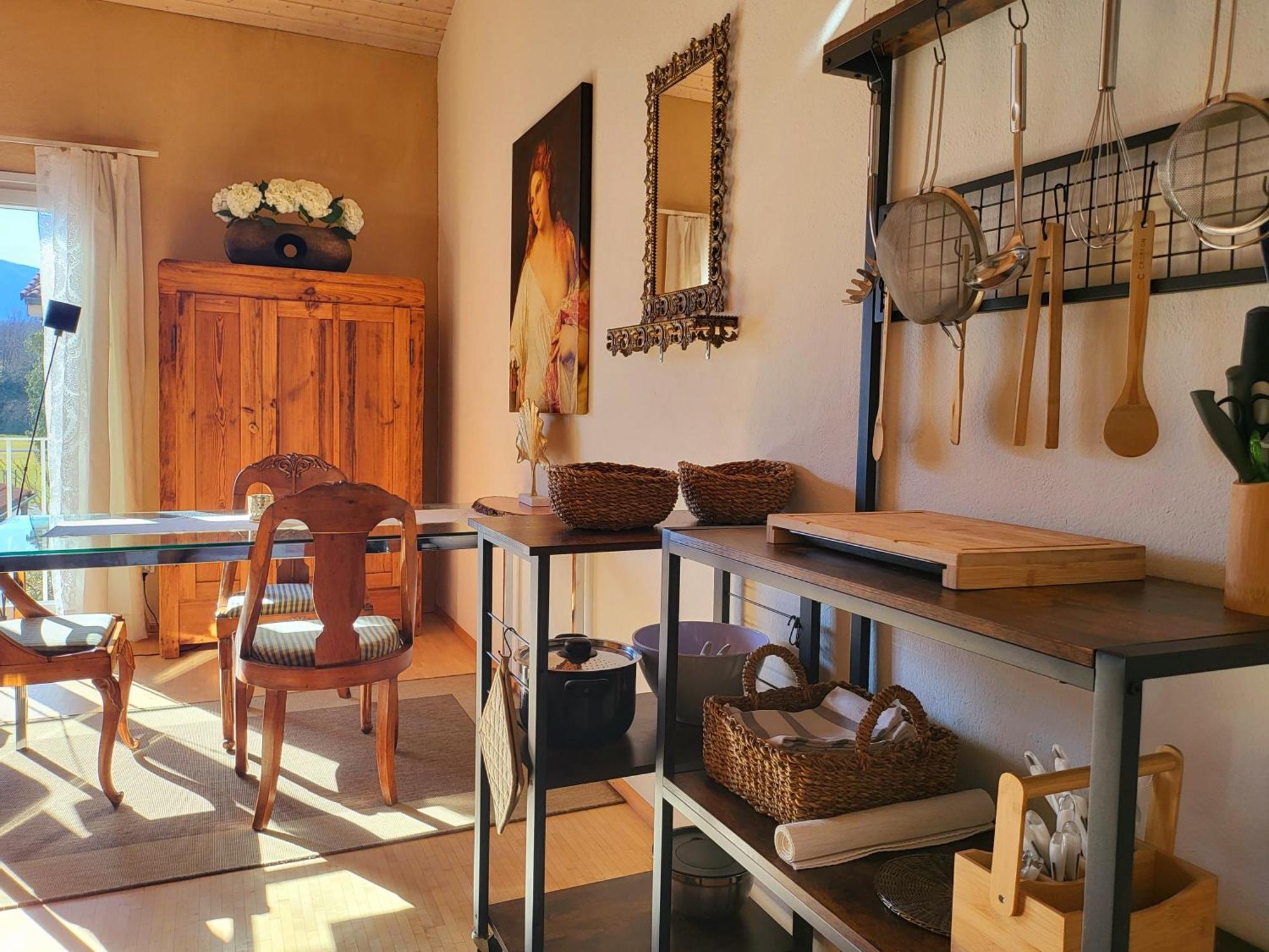 Traum Ferienwohnung Am Strand Im Tessin - Nur 3Km Von Ascona Oder Locarno Entfernt 台格纳 外观 照片
